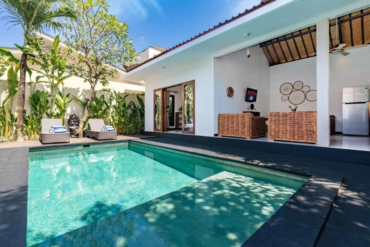 Plush And Cosy 3Bd Villa In Central Seminyak With Private Pool