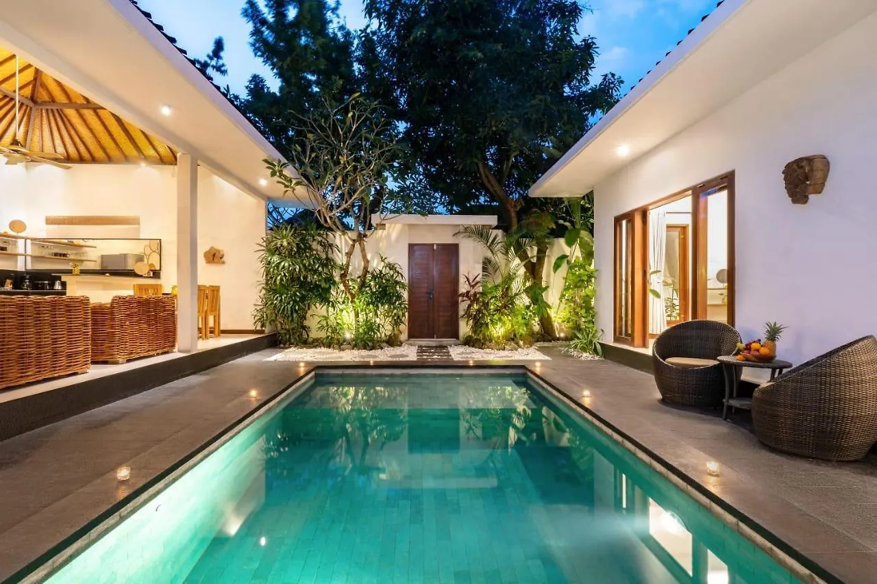 Plush And Cosy 3Bd Villa In Central Seminyak With Private Pool